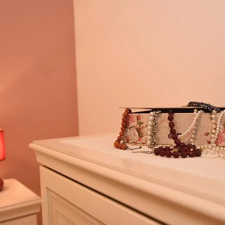 Apartament Elise Court
